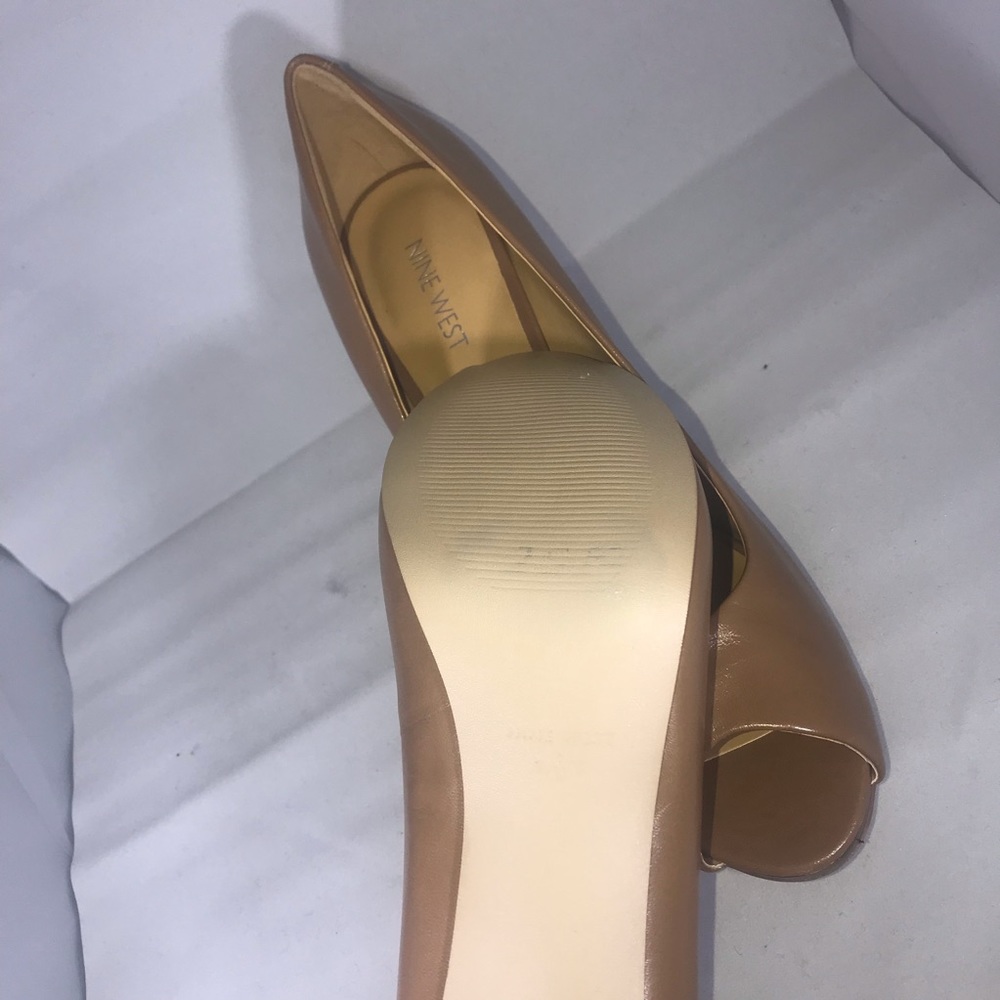 ⭕️Nine West Leather Heels - Picture 3 of 4